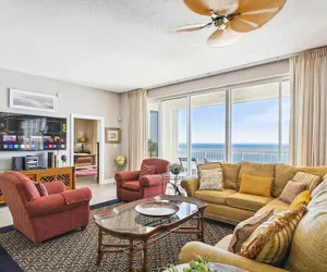 Photo 2 - Oceania 907 3 Bedroom Condo by RedAwning