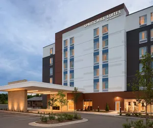 Photo 2 - SpringHill Suites by Marriott Milwaukee West/Wauwatosa