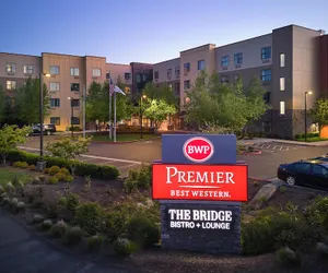 Photo 2 - Best Western Premier Hotel at Fisher's Landing