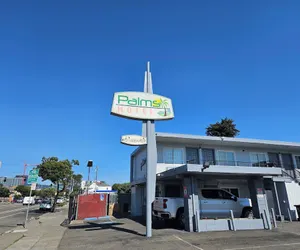 Photo 2 - Palms Motel