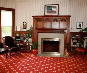 Photo 2 - The Cozy Afghan Bed & Breakfast