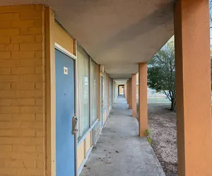 Photo 5 - Castle Inn & Suites by OYO Lawton