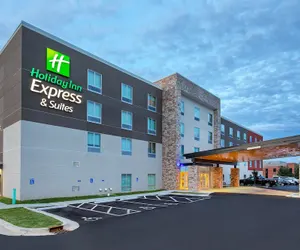 Photo 2 - Holiday Inn Express And Suites La Grange, an IHG Hotel