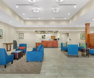 Photo 2 - Comfort Suites Greensboro - High Point