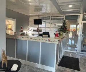 Photo 4 - Regency Inn