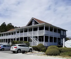 Photo 2 - Scarborough Inn