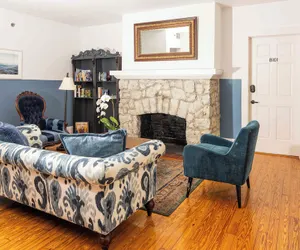 Photo 4 - Miami River Inn By Renzzi