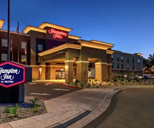 Photo 2 - Hampton Inn Fresno Airport