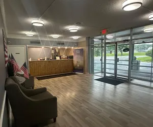 Photo 4 - Americas Best Value Inn Rockford