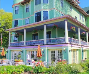 Photo 2 - Inn on Mackinac