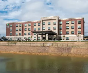 Photo 2 - Holiday Inn Express & Suites Wentzville St Louis West by IHG