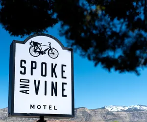 Photo 2 - Spoke and Vine Motel