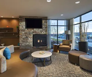 Photo 2 - Fairfield Inn & Suites by Marriott Colorado Springs East/Ballpark