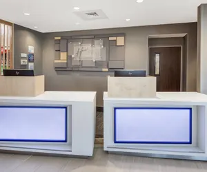 Photo 4 - Holiday Inn Express & Suites Hudson I-94 by IHG