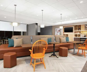 Photo 4 - Home2 Suites by Hilton Long Island Brookhaven