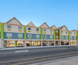 Photo 2 - The Waves Hotel, an Ascend Collection Hotel