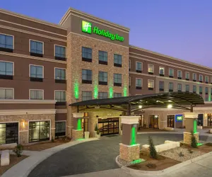 Photo 2 - Holiday Inn Appleton, an IHG Hotel