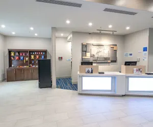 Photo 5 - Holiday Inn Express & Suites Columbus - Worthington by IHG