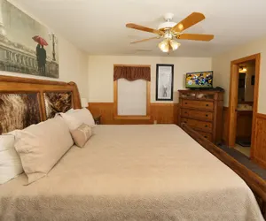 Photo 4 - Wildwood Falls 4 - Two Bedroom Chalet