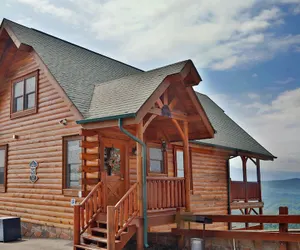 Photo 2 - Up Up  Away - Two Bedroom Cabin