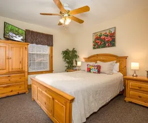 Photo 2 - Briarstone Lodge Condo 13E - Three Bedroom Condo