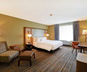 Photo 5 - Fairfield Inn & Suites by Marriott Milwaukee North