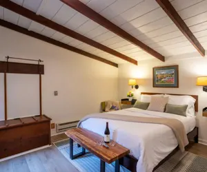 Photo 4 - Anderson Valley Inn
