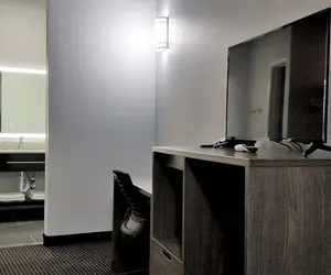 Photo 5 - Continental Inn & Suites