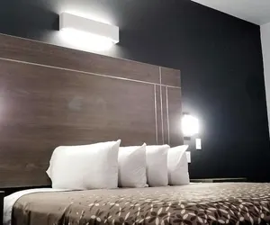 Photo 3 - Continental Inn & Suites