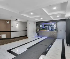 Photo 3 - Hotel Mint JFK Airport