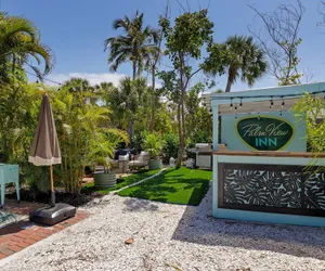 Photo 2 - THE Palmview AND Sandpiper Inns