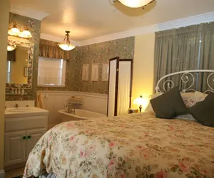 Photo 5 - Pescadero Creek Inn