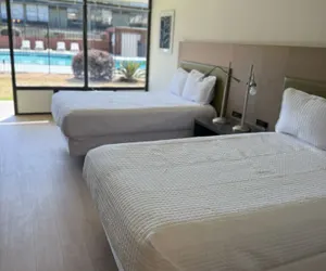Photo 2 - 1st Place Hotel