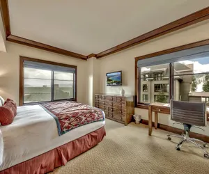 Photo 5 - Constellation Residences