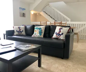 Photo 2 - Home in Fort Lauderdale