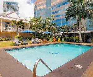 Photo 2 - Waikiki Heritage Hotel