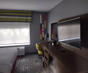 Photo 5 - Hampton Inn & Suites Pittsburgh New Stanton