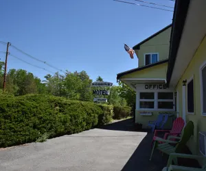 Photo 2 - Robbins Motel