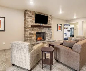 Photo 3 - Cobblestone Inn & Suites - Kermit
