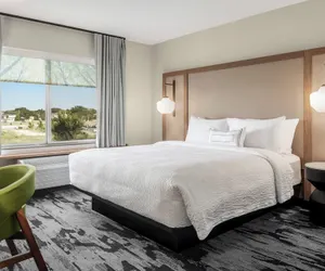 Photo 2 - Fairfield Inn & Suites by Marriott Milwaukee West