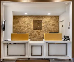 Photo 5 - Comfort Inn & Suites