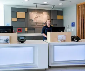 Photo 3 - Holiday Inn Express & Suites Taylor by IHG