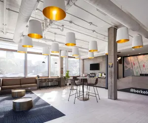 Photo 3 - Aiden by Best Western Berkeley