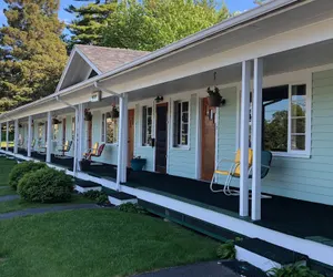 Photo 2 - Edenbrook Motel