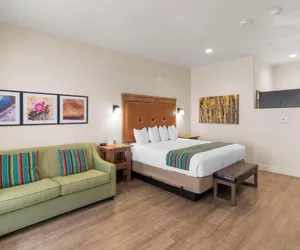 Photo 5 - Bluff Dwellings Resort