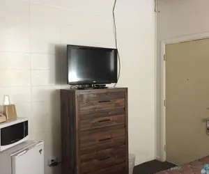 Photo 5 - Lazy U Motel