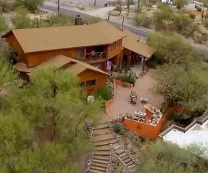 Photo 2 - Spur Cross Inn