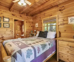 Photo 3 - Mountain Serenity 2 Bedroom Cabin by RedAwning