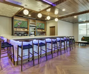 Photo 4 - Fairfield Inn & Suites by Marriott Houston Brookhollow