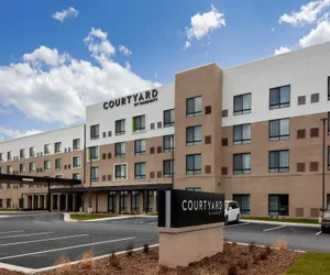 Photo 2 - Courtyard by Marriott  East Lansing Okemos